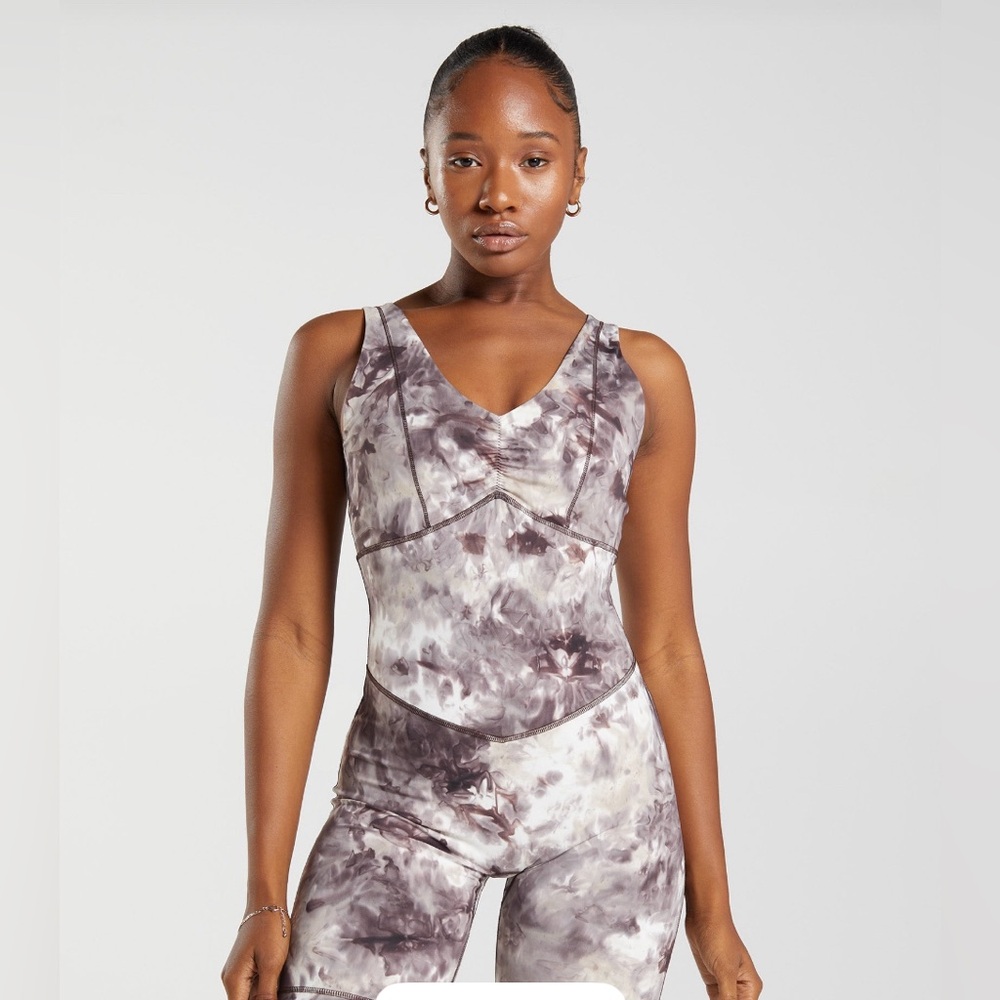 Gymshark romper - Picture 2 of 8